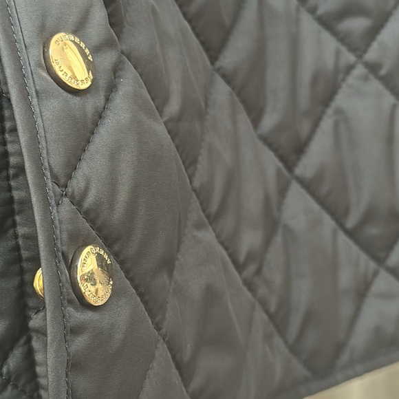 *SOLD* Burberry Quilted Jacket Size Medium - Picture 7 of 10
